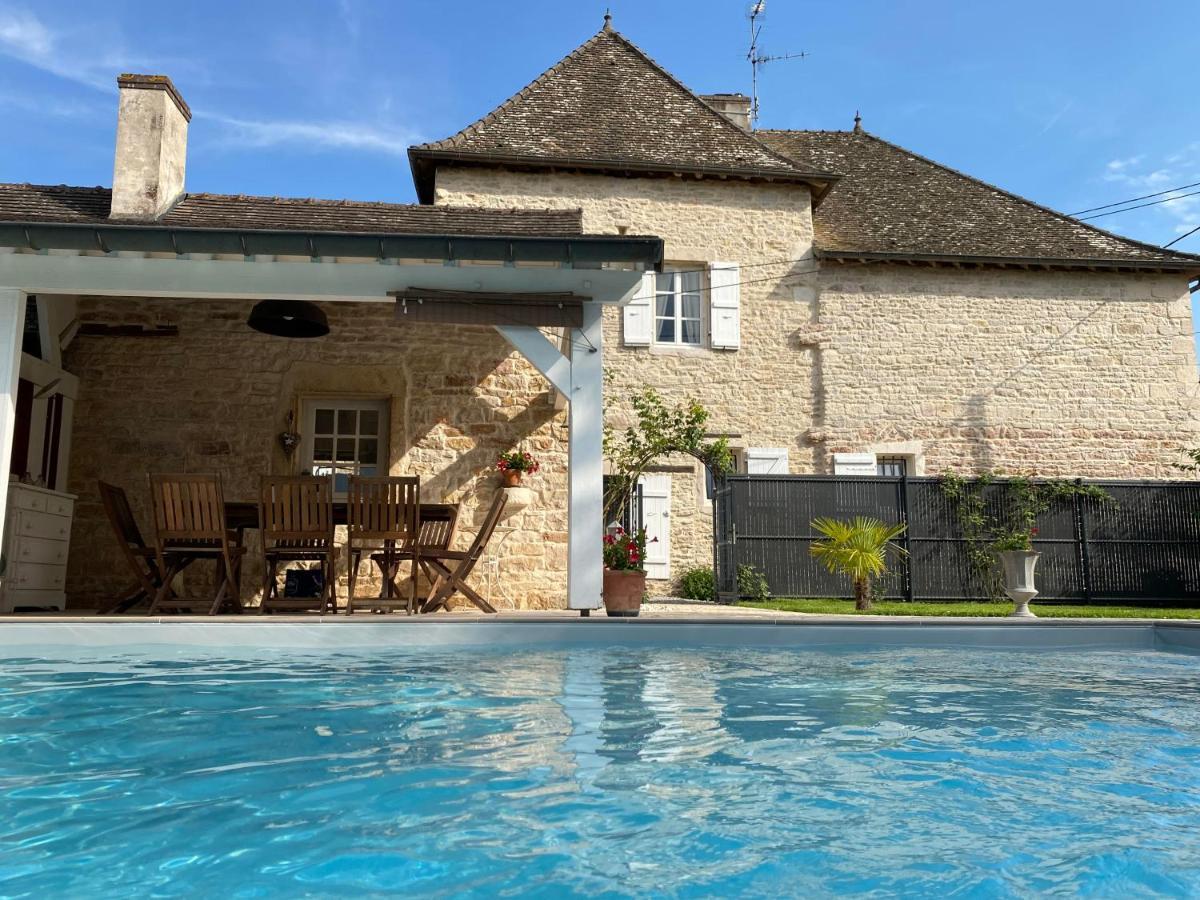 Le Pigeonnier De Saint-Loup Bed And Breakfast Exteriör bild