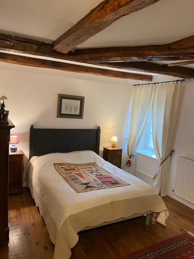 Le Pigeonnier De Saint-Loup Bed And Breakfast Exteriör bild