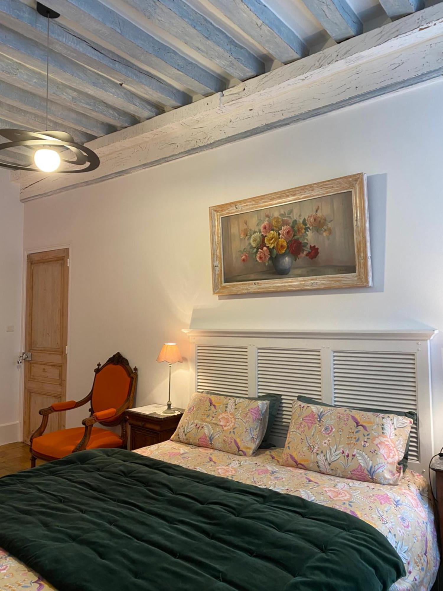 Le Pigeonnier De Saint-Loup Bed And Breakfast Exteriör bild